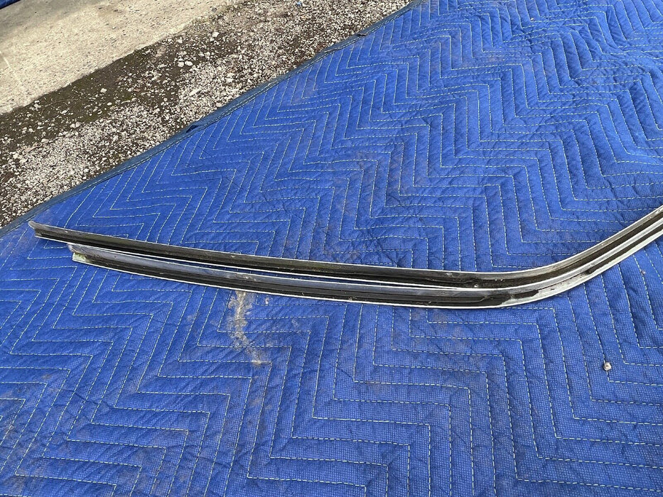 1979-1985 Mercedes 300SD W126 Sedan Exterior Front to Rear Gutter Trim OEM#323EM