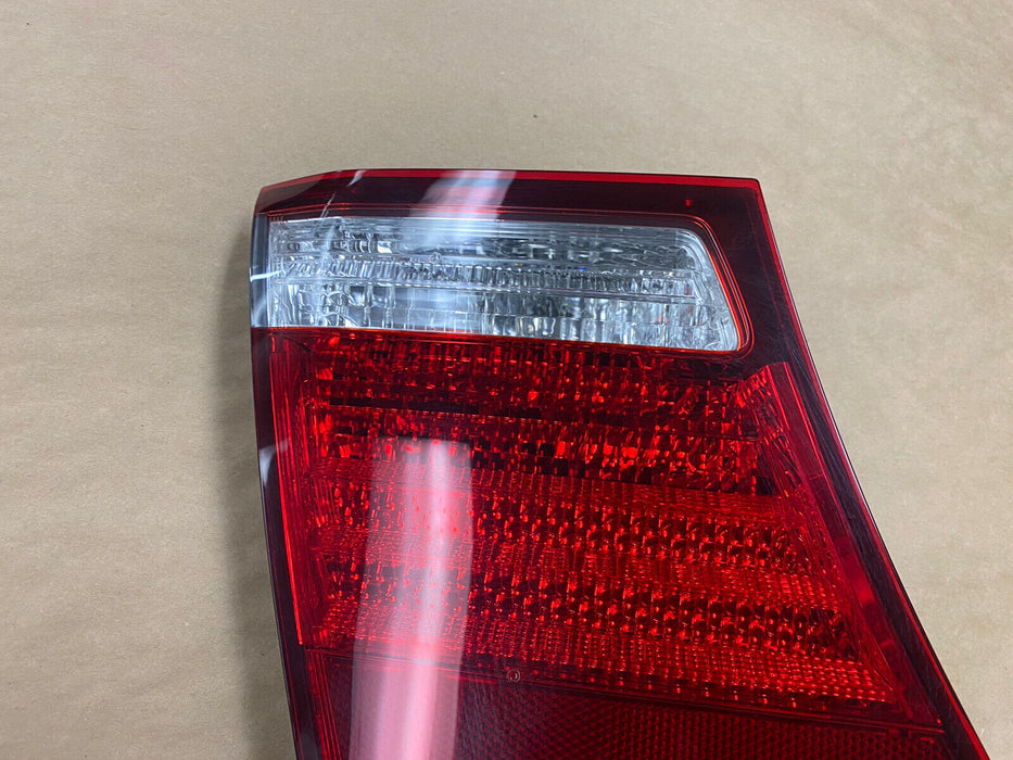 2007-2009 Lexus LS460 LS460L Rear Left Driver Inner Tail Light Deck #2091EJ