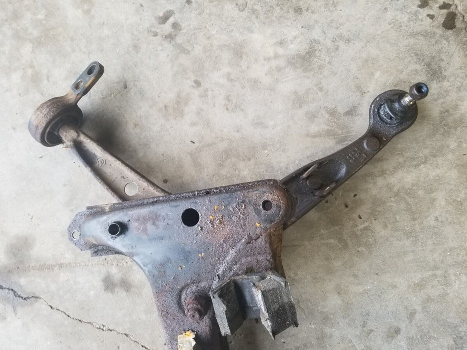 1984-93 BMW E30 318i 325i CROSSMEMBER ENGINE CRADLE SUBFRAME + A ARMS OEM #CN575