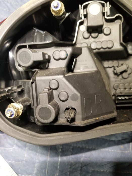 2002-2008 Jaguar X-Type 2.5L X400 Right & Left Rear Tail Light Brake OEM #1959E