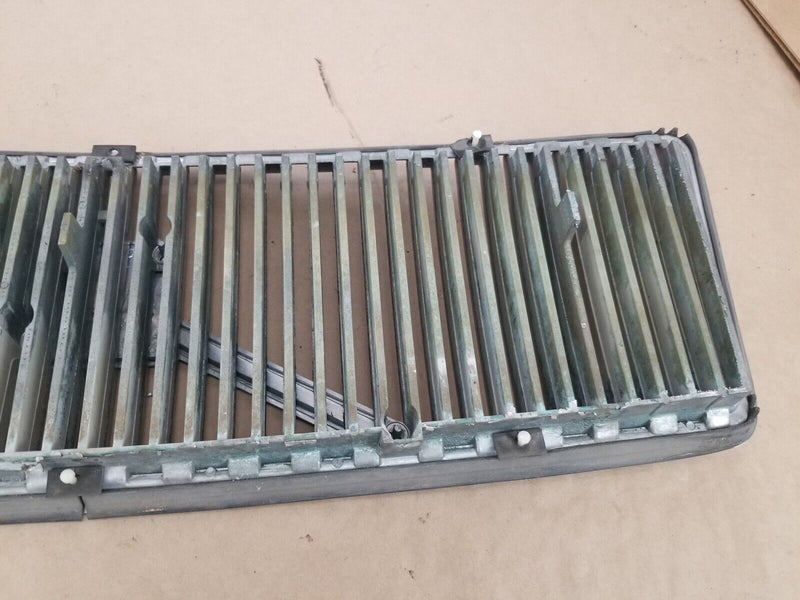 1992-1997 Volvo 850 850R Chrome Waterfall Grille w/Clips OEM #2853E