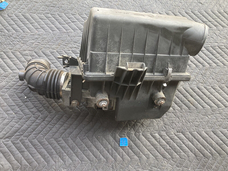1982-1994 BMW E30 318i 325i 1707050 E28 M30 Air Filter Intake Box  OEM #2102M