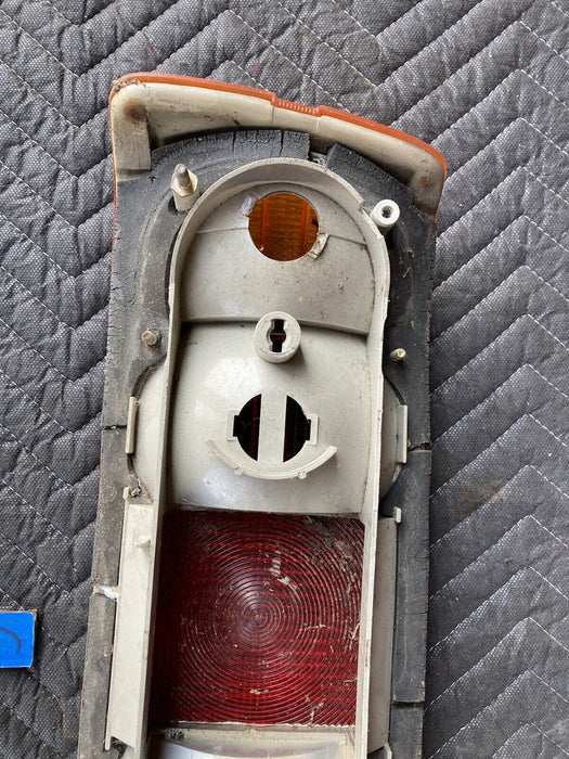 1982-1994 BMW E30 318i 325i 1368824 Right RH Tail Light Brake Rear OEM #2096M