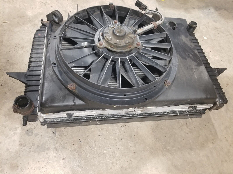 1998-2000 Volvo V70 V70R Wagon OEM Radiator + Fan Assembly Engine Cooler #336AN