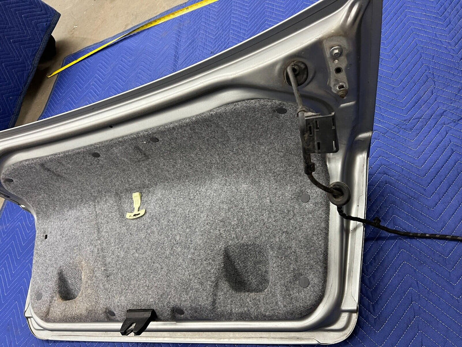 2005-2007 Volvo S60R Sedan Titanium Silver Rear Trunk Deck Lid OEM #1083EM