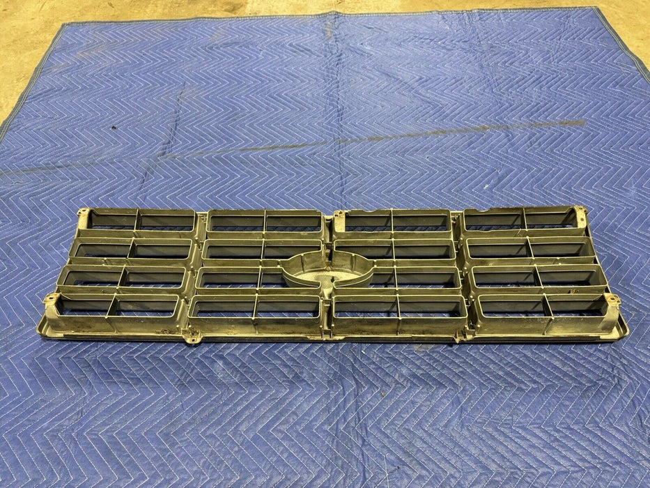 1983-1991 Ford Truck F100 F150 F250 F350 & Bronco Grille Assembly OEM #3179E