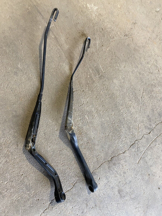 1998-2000 Volvo V70 V70R S70 C70 V70XC Windshield Wiper Arms OEM L & R #1042E