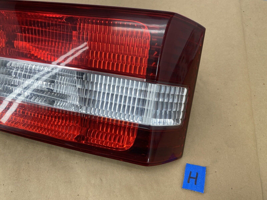 2000-2001 Lexus ES300 Driver Left LH Deck Trunk Lid Inner Tail Light OEM #2402E