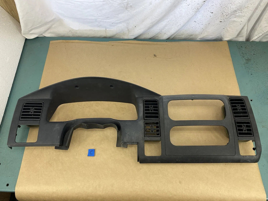 2001-2004 Dodge Dakota Dash Speedometer Cluster Trim Bezel OEM 5GM75TRMAC #2449E