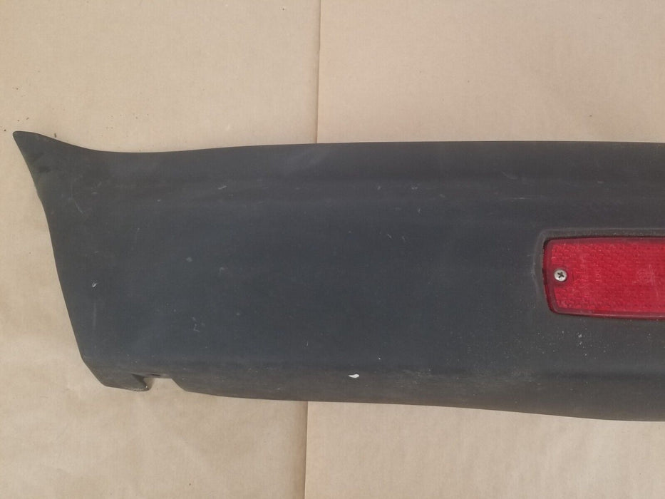 1984-93 BMW E30 318i 325i OEM LH LEFT REAR BUMPER COVER TRIM MARKER #CN530