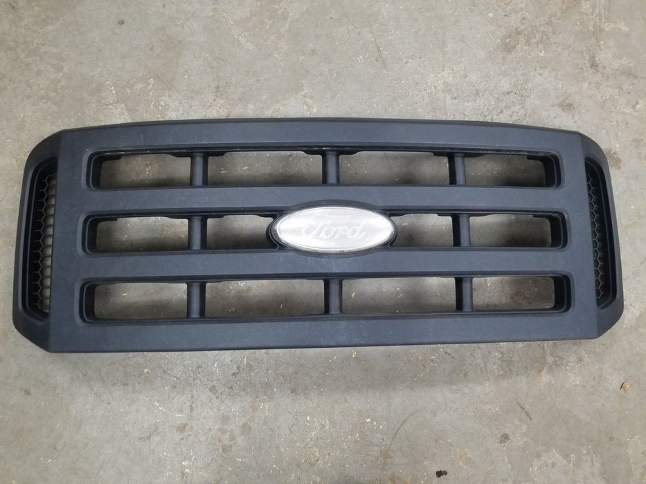 1999-2004 FORD F-350 POWERSTROKE OEM FRONT PLASTIC GRILL BLACK PLASTIC #CN621