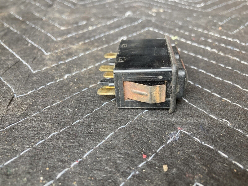 1982-1994 BMW E30 318i 325i 1381205 Power Window Switch Button  OEM #2293M