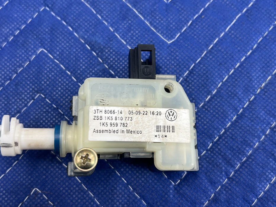 2006-2010 VW Jetta 2.5L Fuel Gas Door Lock Release Actuator 1K5959782 OEM #79MC