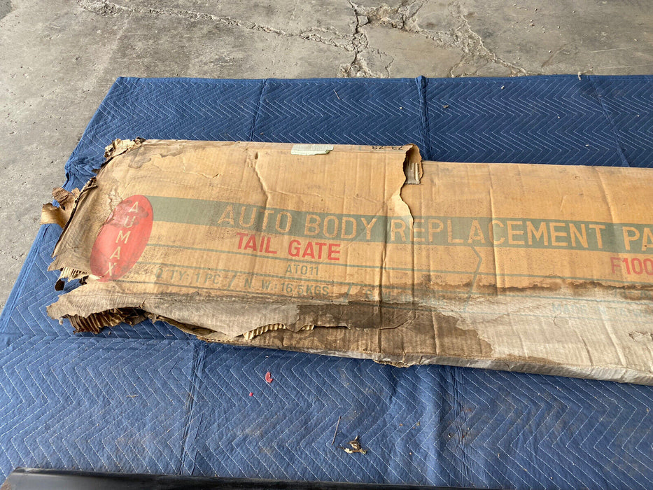 1973-1979 Ford F Series F100 F150 P/U Truck Tailgate Styleside NOS #946E