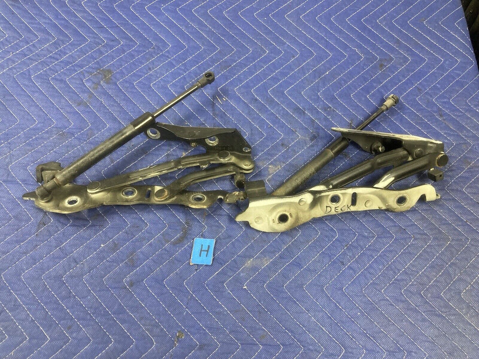 2004-2007 Volvo S60R V70R S60 Deck Lid Trunk Hinges Left Right Pair OEM #2915M