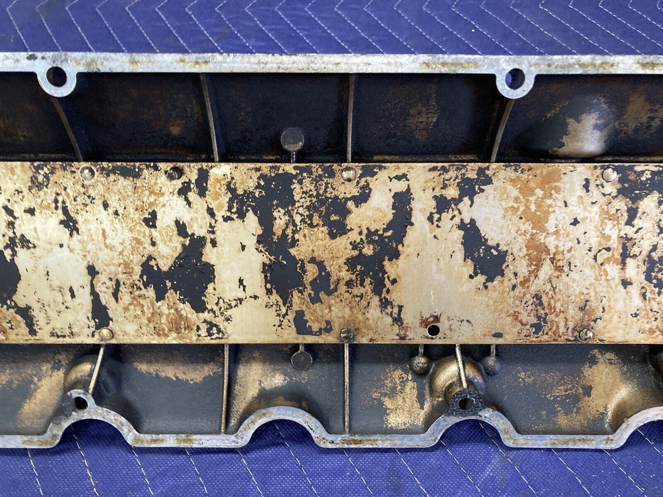 1984-1991 BMW 318i 325i E30 Engine Valve Cover Head Top  OEM #2577M