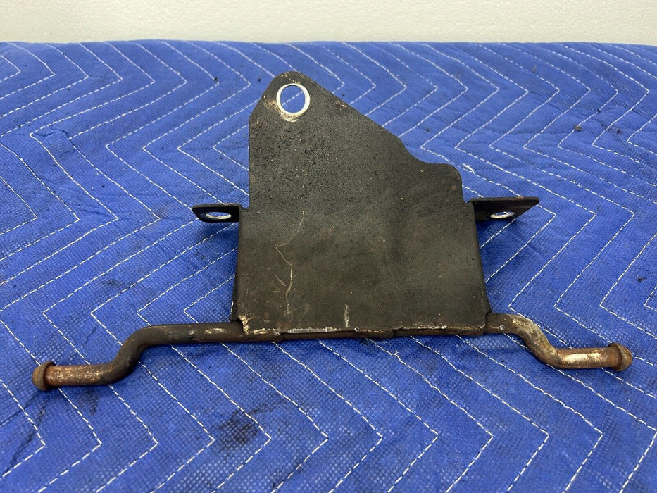 2005-2007 Volvo S60R V70R Front Subframe Exhaust Hanger Mount Bracket OEM#1332EM