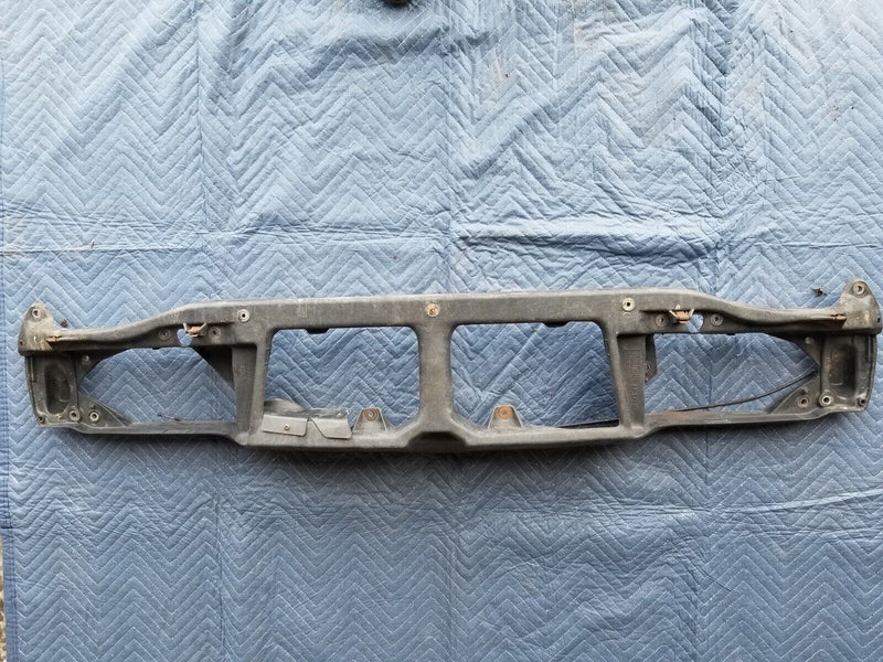 1992-1997 Volvo 850 850R Headlight Bracket Core Support Rad 1372542 OEM #2765E