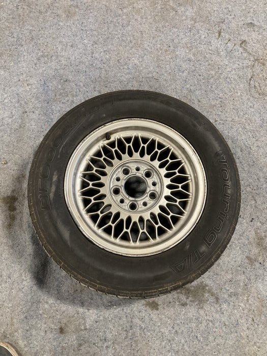 1986-1994 BMW 7 Series E32 BBS Style Rim & Tire 1182129 7Jx15 H2 OEM #1165M