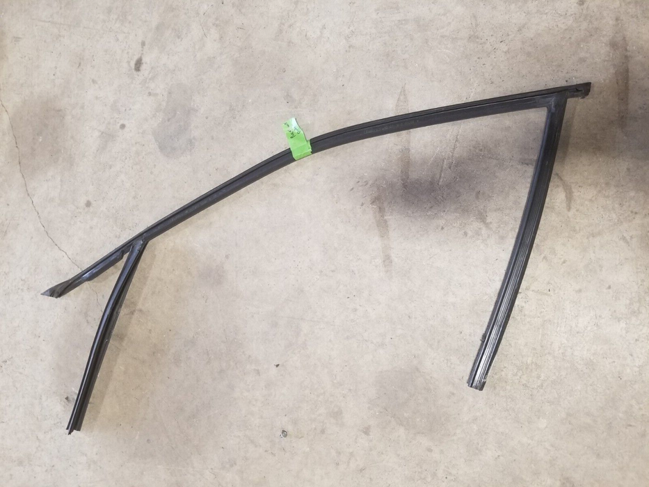 2001-2006 E46 BMW 325i 330XI Cover, Passenger Window Frame Front OEM  #336CN