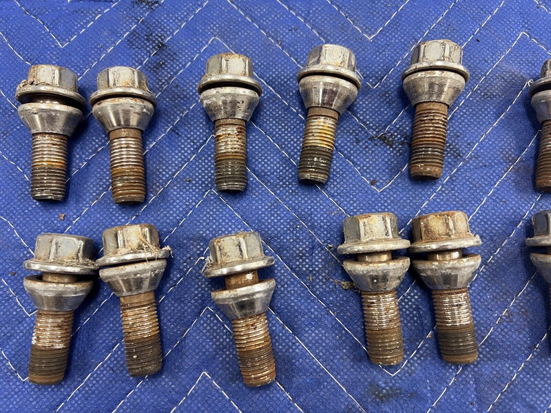 2005-2007 Volvo S60R S60 V70R Complete Set of 20 Lug Nut Bolts OEM #1162EM