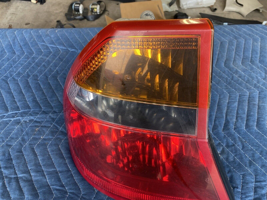 2001-04 Chrysler 300M OEM Left Driver Side Rear Tail Light Panel Assembly #16MC