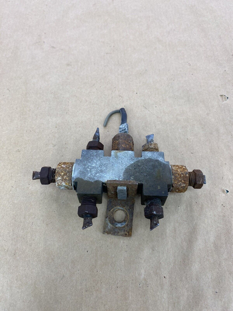1969-1974 Volvo 142 144 145 Brake Line Distribution Block Valve OEM #2490EJ