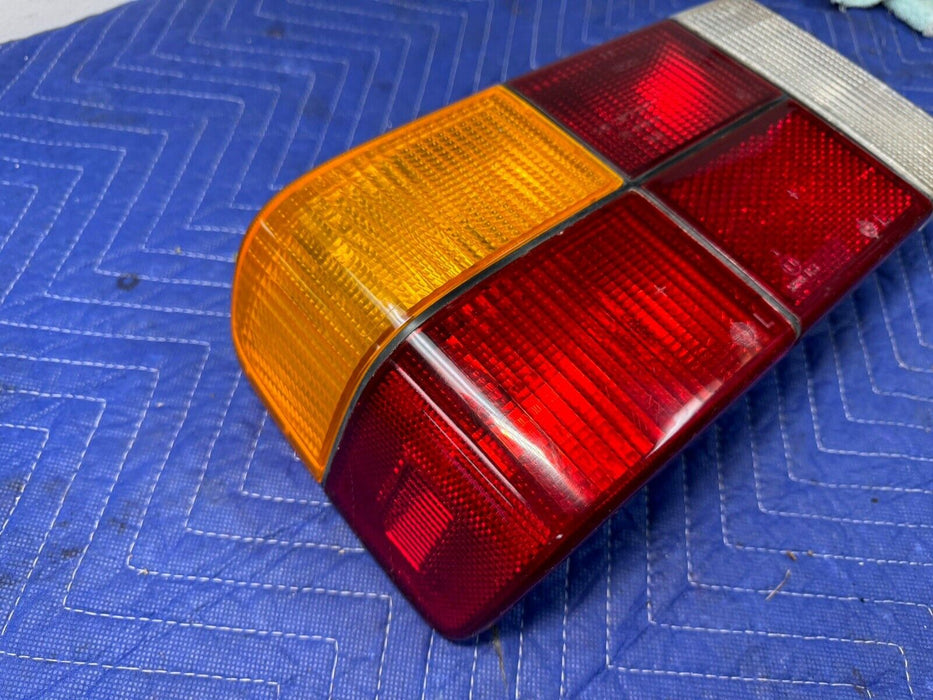 1979-1984 Volvo 240 242 244 Sedan 5 Panel Tail Light Left Rear Lamp OEM #3291E