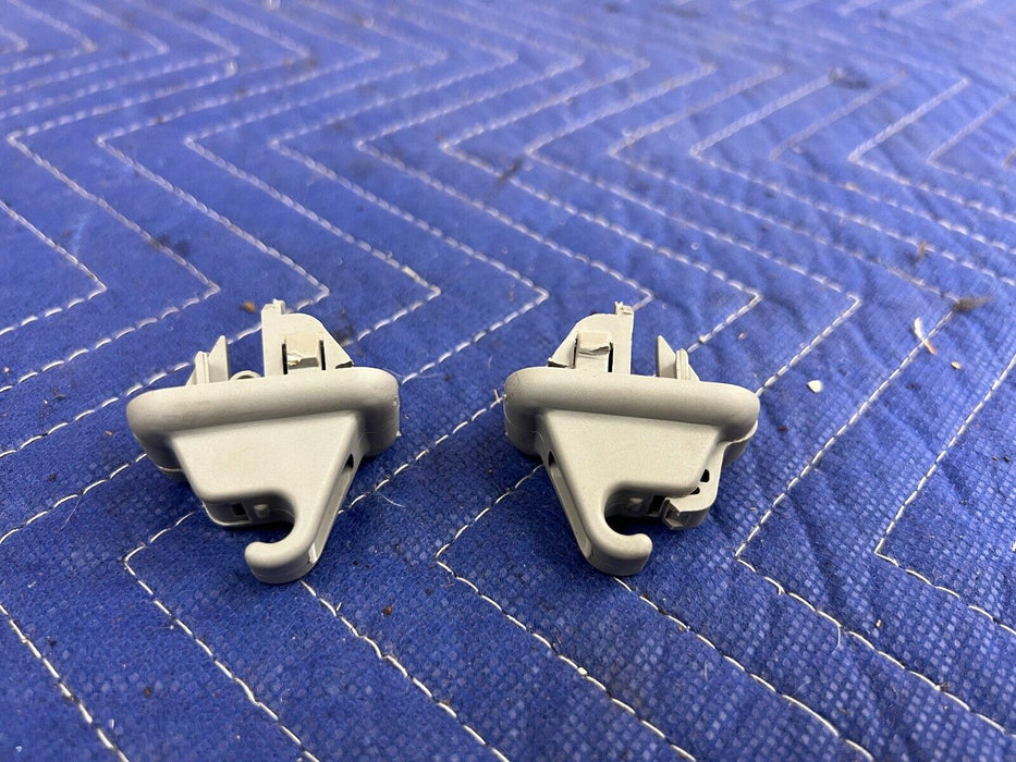 2005 2006 2007 Volvo S60R S60 V70R Interior Sun Visor Clip Hooks Pair OEM#1214EM