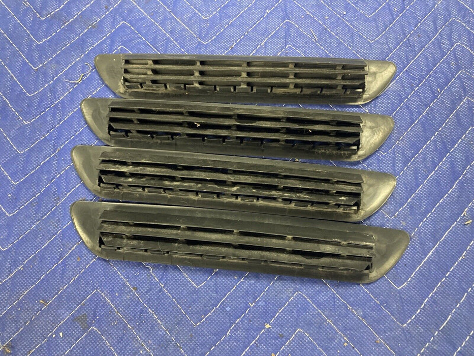 1984-1991 BMW 318i 325i E30 Rear Parcel Shelf Vents Set Of 4 1929555 OEM #2647M