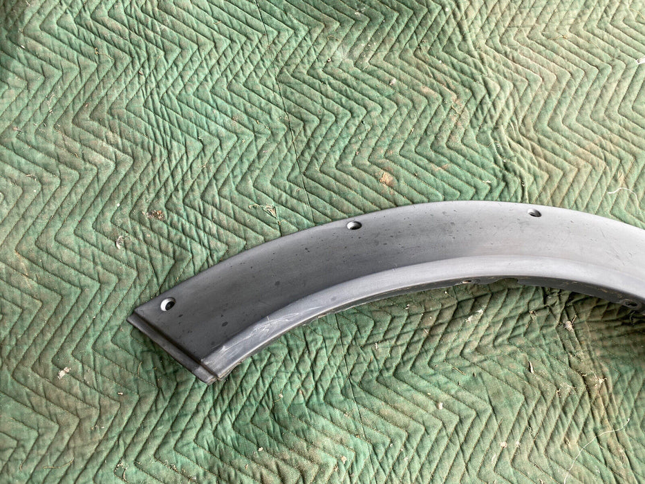 99-01 ISUZU VEHICROSS Left Front Fender Cladding Gray Armor Trim Panel #1368E