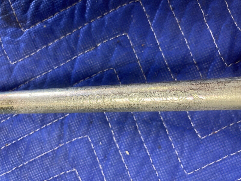 2004-2007 Volvo S60R V70R S60 Lug Wrench Tool Spare 9133668 OEM #2819M