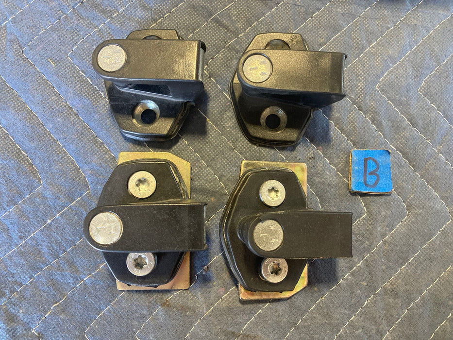 1988-1996 BMW E34 5 Series 525i 535i 8105511 Door Latch Set Of 4 OEM #1977M