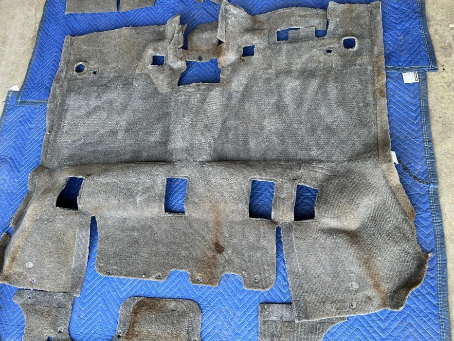 1998-2002 Isuzu Trooper Gray Front & Rear RH & LH Molded Carpet Set OEM #932EM