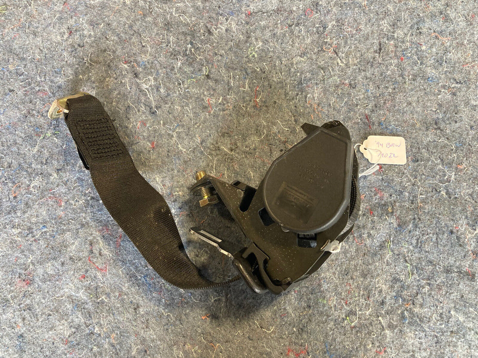 1986-1994 BMW 7 Series E32 Rear Left Upper Seat Belt Retractor OEM #776M