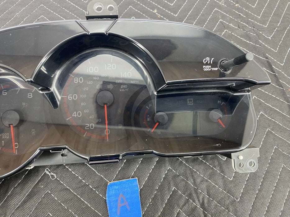 2009-2010 Pontiac Vibe Gauge Cluster Speedometer 83800-01350 OEM #3149E