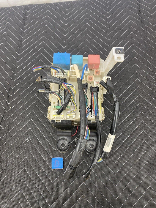 2009-2010 Pontiac Vibe Interior Cabin Fuse Box Relay Block 82730-01031 OE #3112E