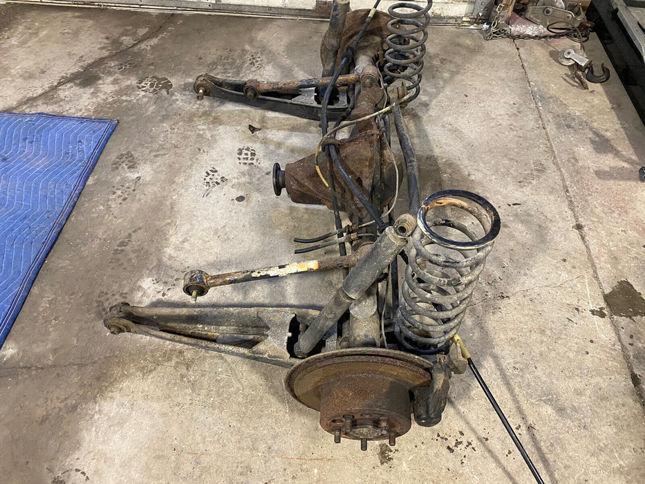 Volvo 240 242 244 245 Rear Differential Assembly 3.31 Ratio M46 Dana 1031 #1978E