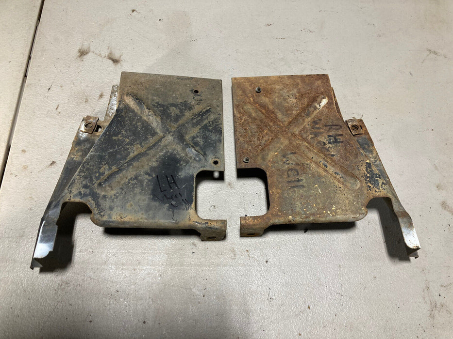 1976-1979 Cadillac Seville Wheel Well Brackets Panels Pair LH RH GM OEM #1912M