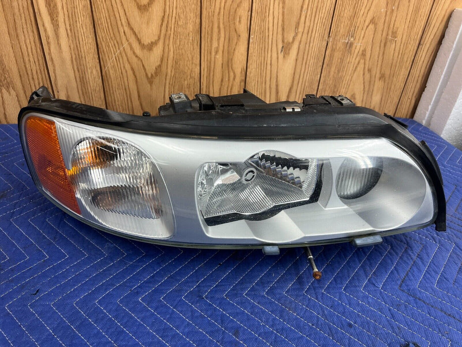 2005-2007 Volvo S60R V70R Passenger Right RH Headlight Lamp 30698824 OEM #1199EM