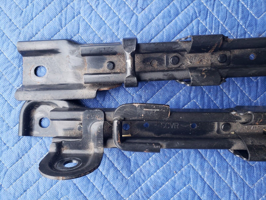 2003-2006 Honda Element OEM Rear Seat Bracket Pair L R Left Right #992CN