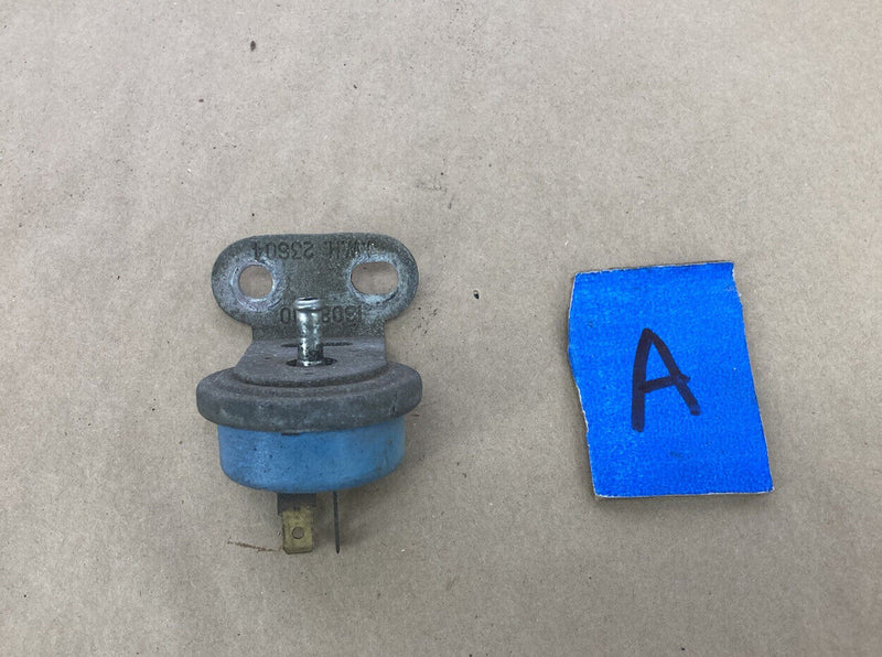 1976-1979 Cadillac Seville 1608500 23604 Vac Vacuum Switch Unit GM OEM #1784M