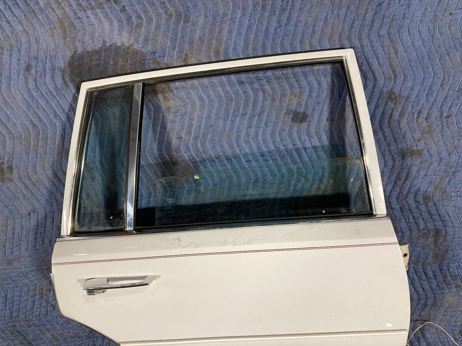 1976-1979 Cadillac Seville Right Passenger Side Rear Door White OEM #1760M