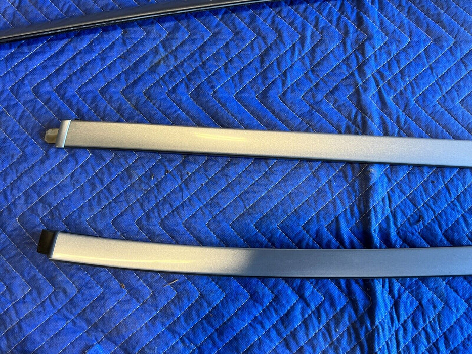 2005-2007 Volvo S60R LH & RH Silver Exterior Door Side Trim Moldings OEM #1138EM