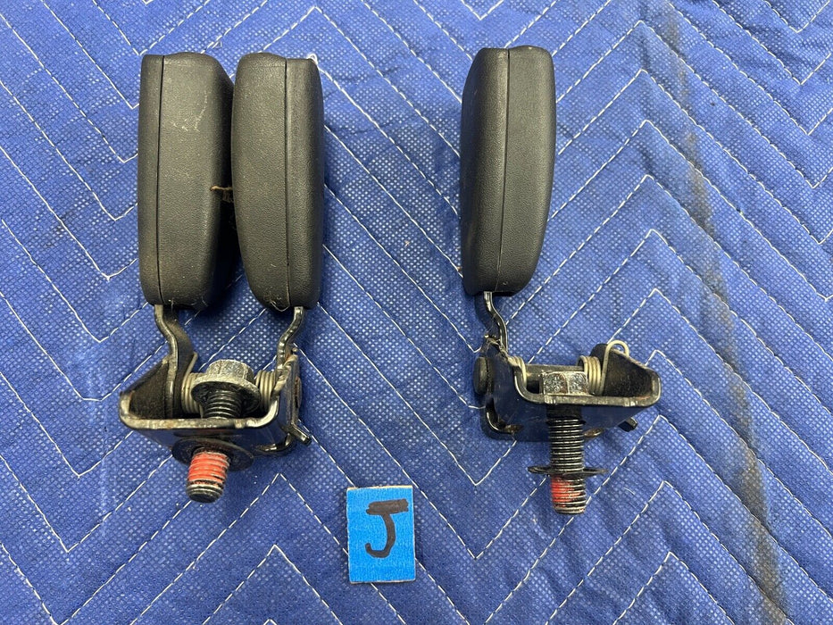 2005-2007 Volvo S60R Sedan Rear LH, RH, Center Seat Belt Buckle Set OEM #1146EM