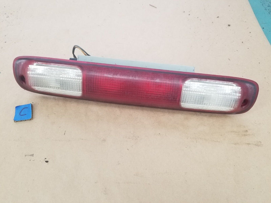 1999-2007 CHEVY 1500 SILVERADO SIERRA OEM 3RD BRAKE LIGHT REAR #846CN