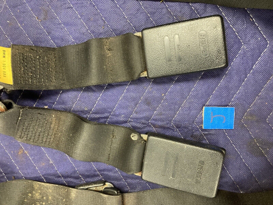 1984-1991 BMW 318i 325i E30 Rear LH RH Seat Belt Buckle Lower Set Coupe #2626M