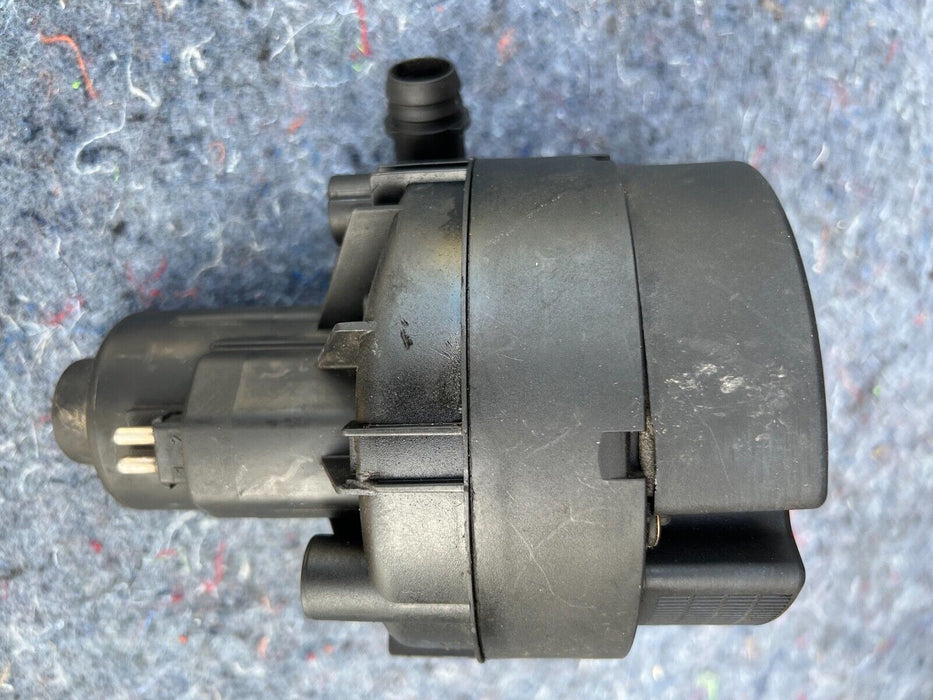 04-09 Audi S4 B7 Smog Pump Secondary Air Injection EVAP 0580000023 OEM #261EM