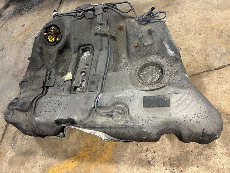 2005 2006 2007 Volvo S60R S60 V70R Gas Fuel Petrol Tank Assembly OEM #1305EM