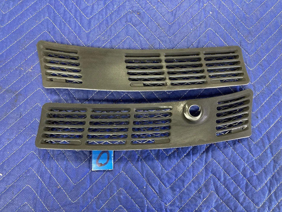 1982-1994 BMW E30 318i 325i Windshield Cowl Vents Right Left Pair OEM #2467M